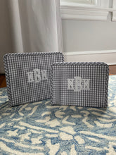 Load image into Gallery viewer, Medium Travel Pouch (5 colorways)